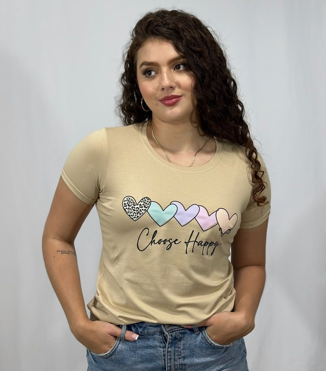 Camiseta Esencial Dama - Choose Happy color Camel - Basictex